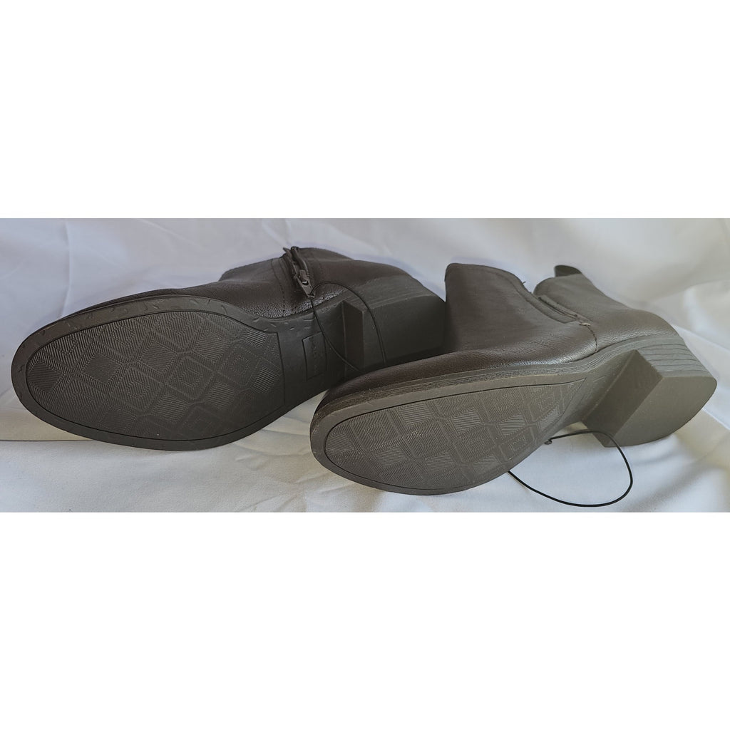 Sun + Stone Women's Cadee Ankle Booties