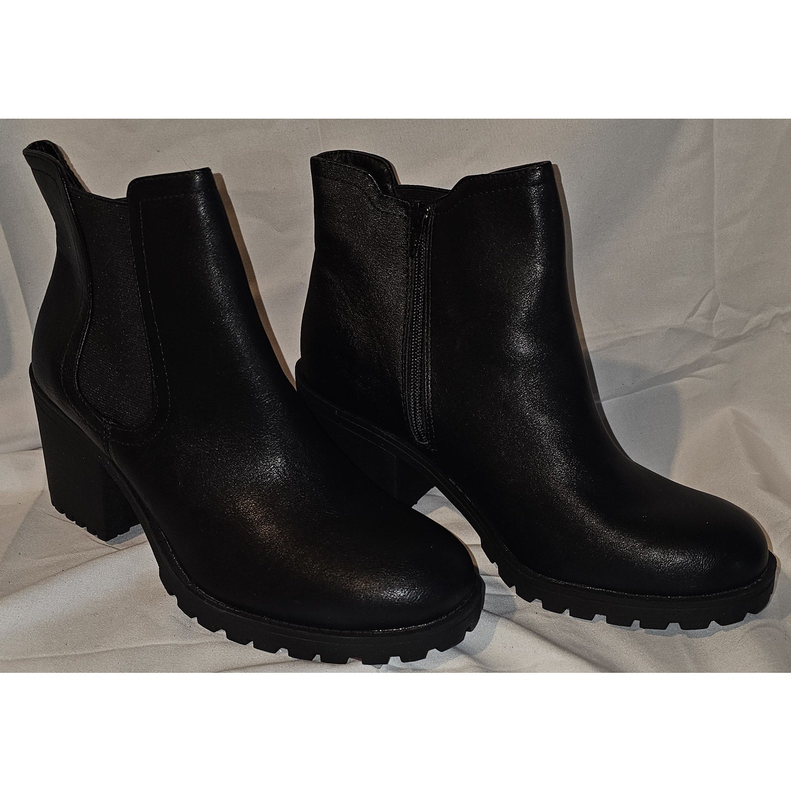 Sun + Stone Women's Morghan Lug Sole Block-Heel Booties