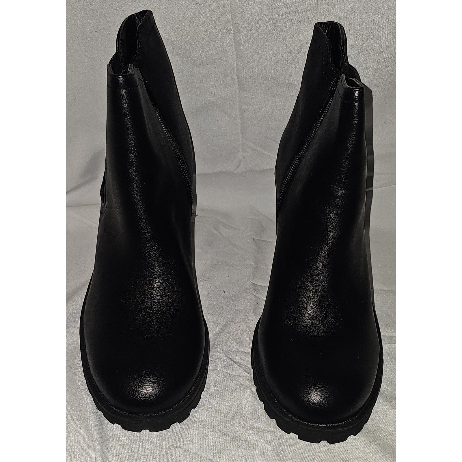 Sun + Stone Women's Morghan Lug Sole Block-Heel Booties