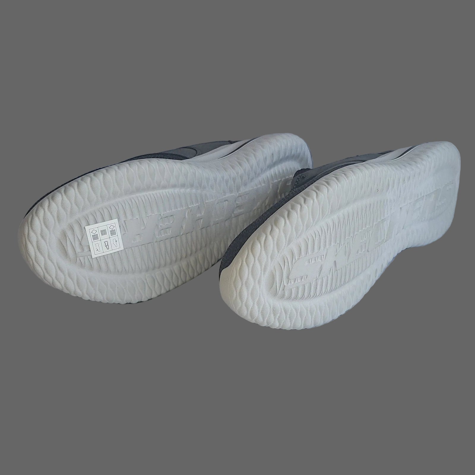 Skechers Relaxed Fit Slade Breyer Men's Sneakers for Comfort and Support