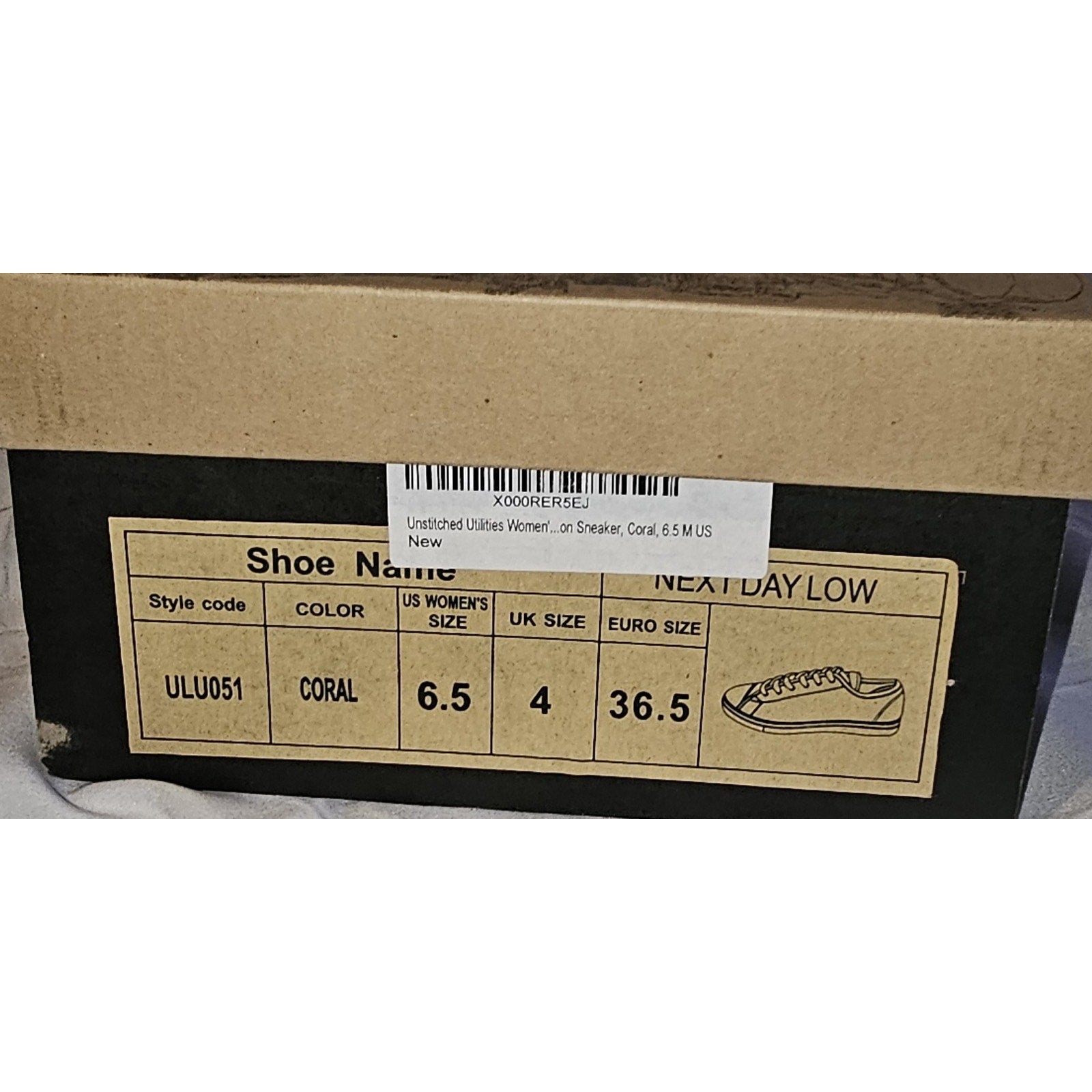 Unstitched Low Women's Sneaker for Daily Comfort.