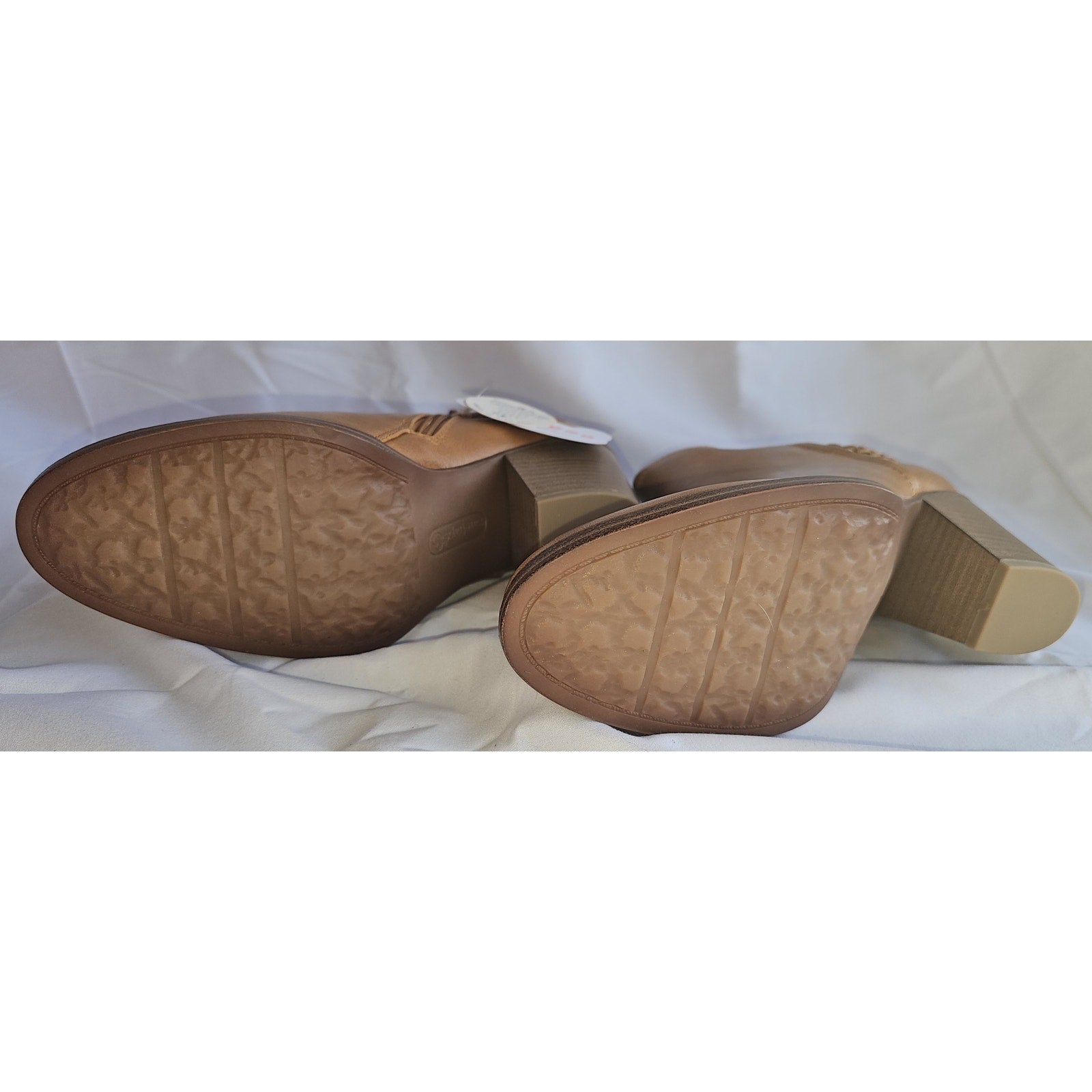 Baretraps Women's Charlotte Heeled Booties