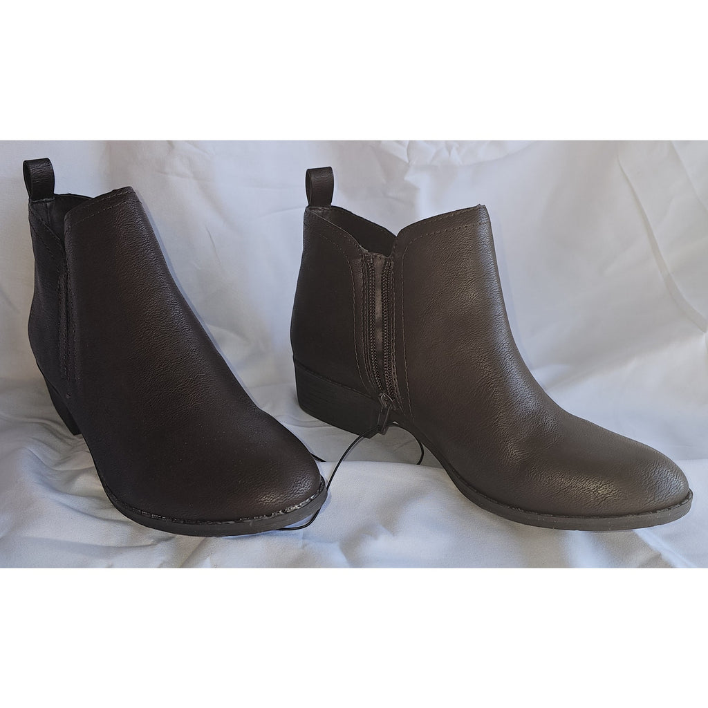 Sun + Stone Women's Cadee Ankle Booties