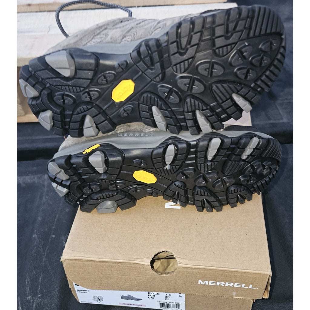New Merrell Moab 3 Waterproof Hiking Shoes / Granite / Women's 6