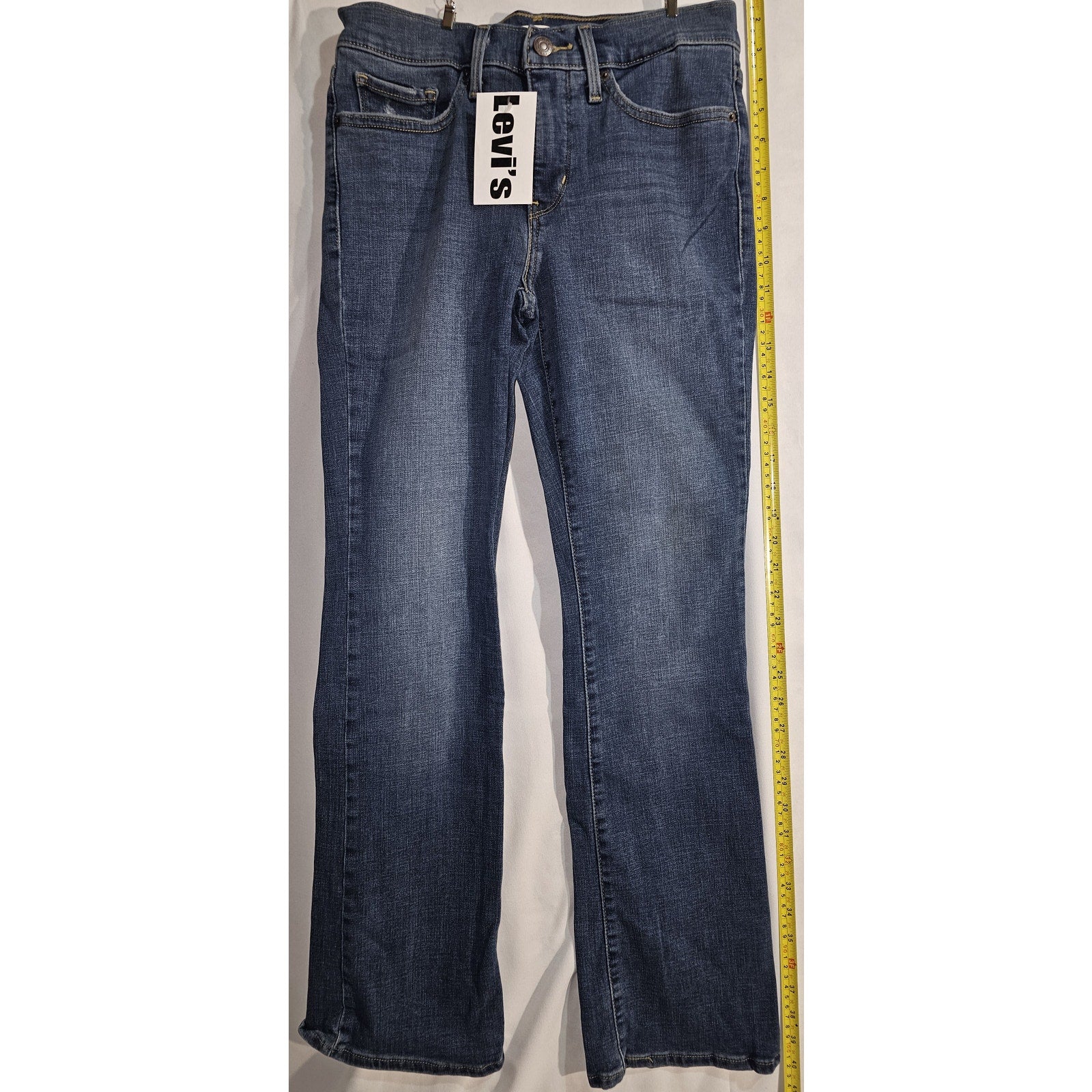 Levi's Women's 315 Shaping Mid Rise Lightweight Bootcut Jeans