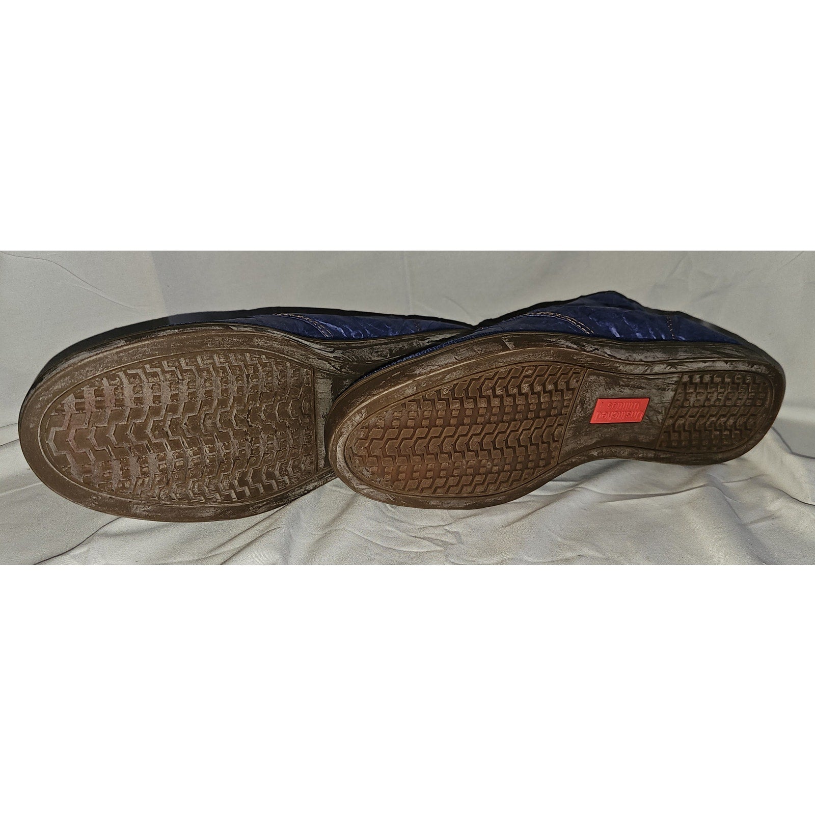 Unstitched Umbria Unisex Sneakers 11.5m - Versatile Casual Footwear for Everyday Use