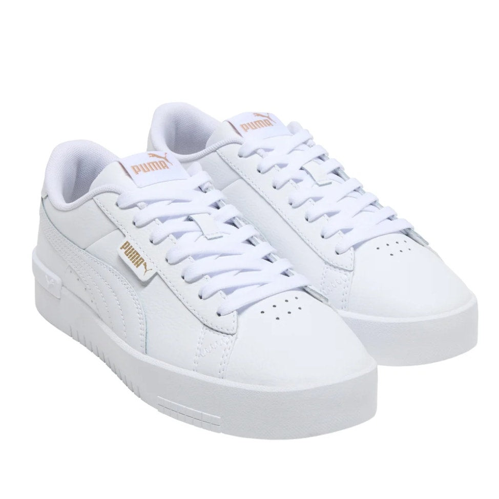 PUMA Women's Court Sneakers - Stylish White Athletic Shoes for Comfort and Performance